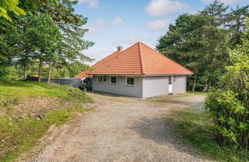 Vedelshave House | Gorgeous home in Asperup with sauna