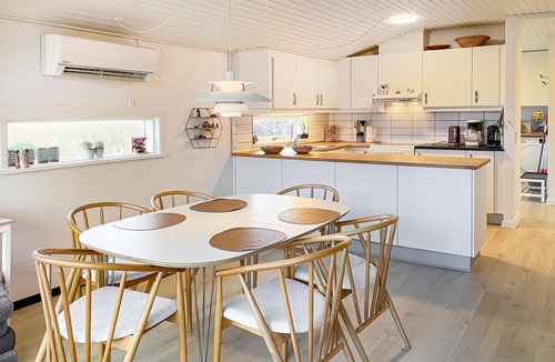 Assens House | Gorgeous home in Assens with WiFi