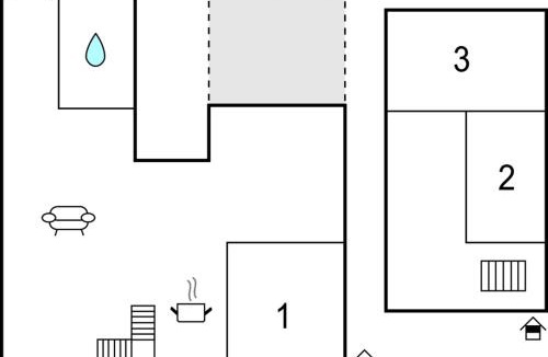 Bandholm House | Gorgeous Home In Bandholm With Kitchen