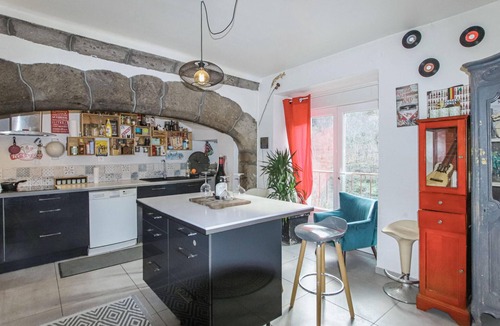 Barnas House | Gorgeous home in Barnas