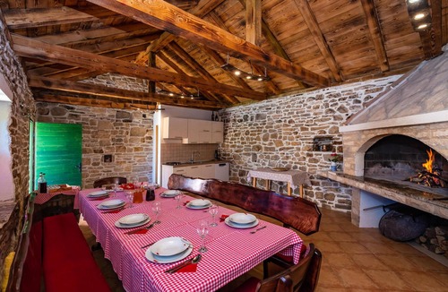 Sopot House | Gorgeous home in Benkovac