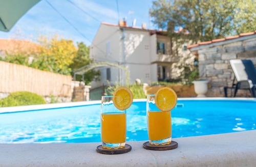 Benkovac House | Gorgeous home in Benkovac with WiFi