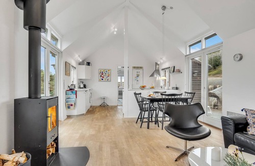 Tversted House | Gorgeous home in Bindslev with kitchen