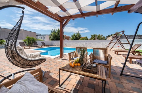 Drage House | Gorgeous home in Biograd