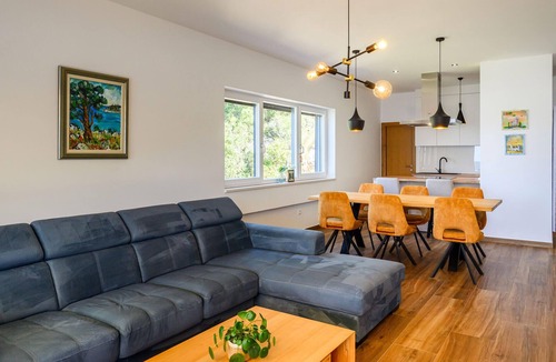 Blace House | Gorgeous home in Blace