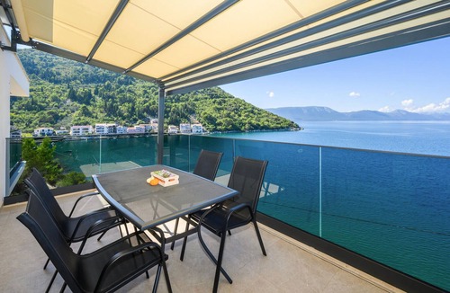 Blace House | Gorgeous home in Blace