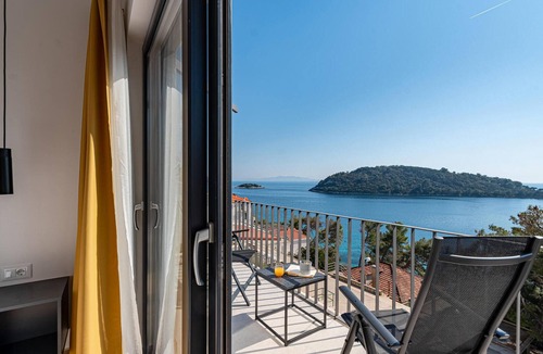 Blato House | Gorgeous home in Blato with sauna