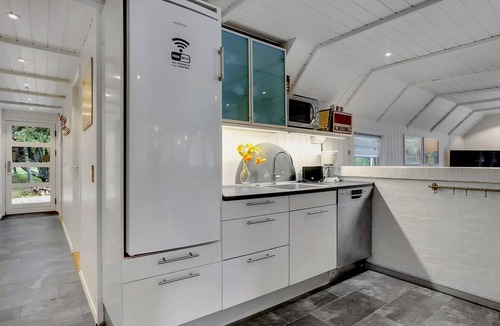 Blavand Strand House | Gorgeous home in Blåvand with sauna