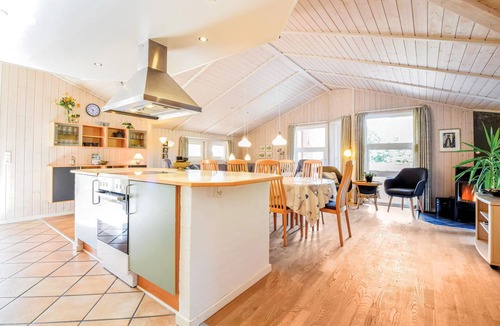 Blavand Strand House | Gorgeous home in Blåvand with sauna