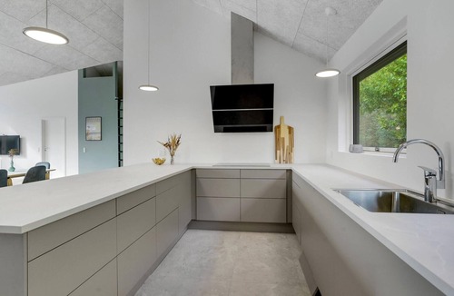 Blokhus House | Gorgeous home in Blokhus with jacuzzi