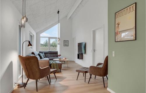 Blokhus House | Gorgeous Home In Blokhus With Jacuzzi