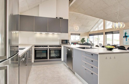 Bogense House | Gorgeous home in Bogense with WiFi