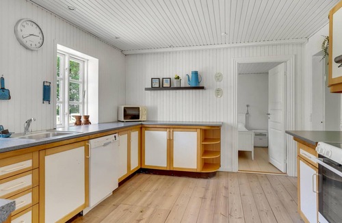 Bogense House | Gorgeous home in Bogense with WiFi