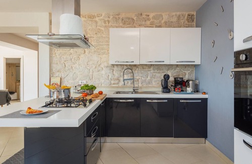Bokordici House | Gorgeous home in Bokordici with sauna