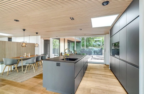 Bryrup House | Gorgeous home in Bryrup with kitchen