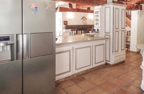 Callian House | Gorgeous home in Callian with kitchen