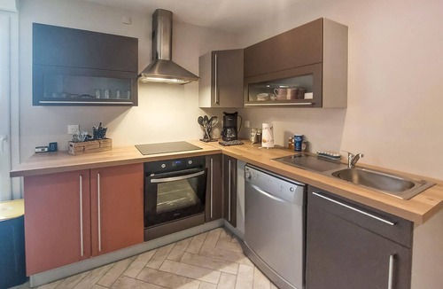 Carly House | Gorgeous home in Carly with WiFi