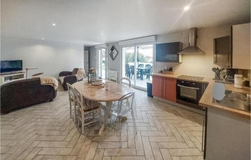 Carly House | Gorgeous Home In Carly With Wifi