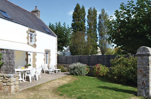 Carnac House | Gorgeous home in Carnac with kitchen