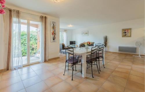 Cessenon-sur-Orb House | Gorgeous Home In Cessenon Sur Orb