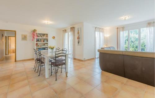 Cessenon-sur-Orb House | Gorgeous Home In Cessenon Sur Orb