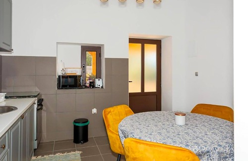 Ploce House | Gorgeous home in Desne with WiFi