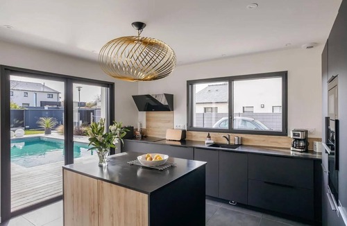 Dinard House | Gorgeous home in Dinard with private swimming pool, can be inside or outside