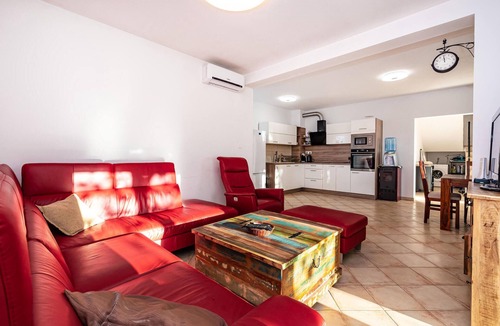 Velim House | Gorgeous home in Donji Kasic