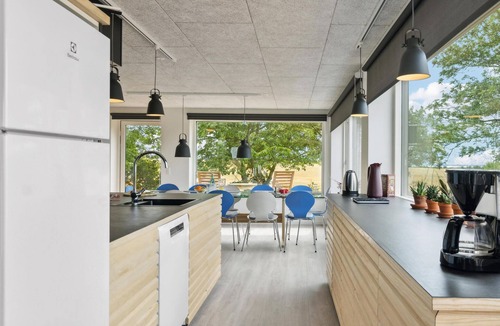 Helnæs By House | Gorgeous home in Ebberup with WiFi