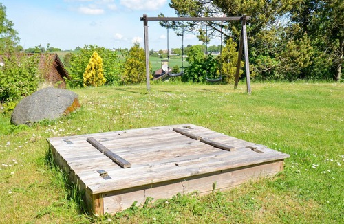 Ebeltoft House | Gorgeous home in Ebeltoft with kitchen