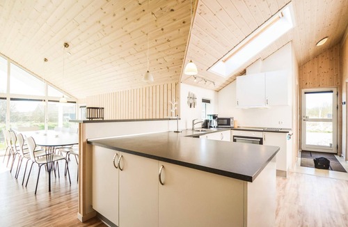 Elsegarde Strand House | Gorgeous home in Ebeltoft with sauna