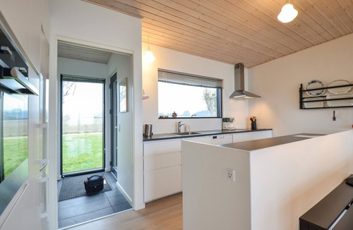 Femmøller House | Gorgeous home in Ebeltoft with kitchen