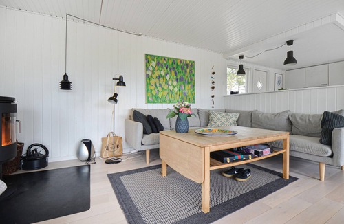 Ebeltoft House | Gorgeous home in Ebeltoft with kitchen