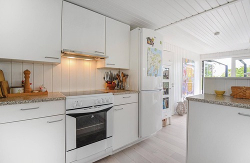 Ebeltoft House | Gorgeous home in Ebeltoft with kitchen