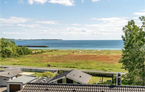 Lyngsbæk Strand House | Gorgeous Home In Ebeltoft With Sauna