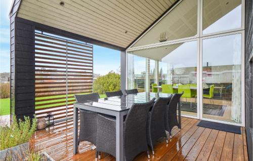 Egsmark Strand House | Gorgeous Home In Ebeltoft With Wifi