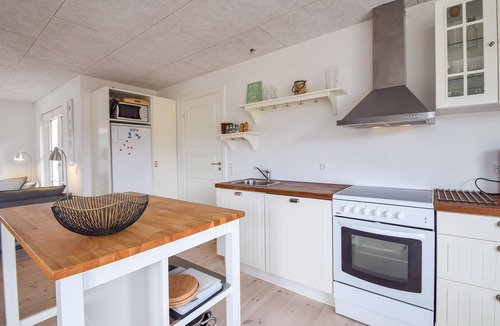 Krejbjerg House | Gorgeous home in Ejstrupholm with WiFi