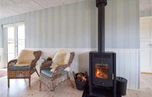 Krejbjerg House | Gorgeous Home In Ejstrupholm With Wifi