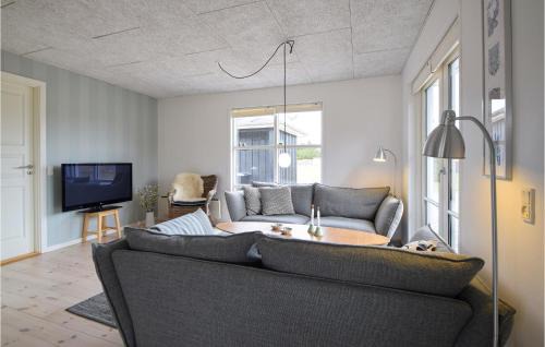 Krejbjerg House | Gorgeous Home In Ejstrupholm With Wifi