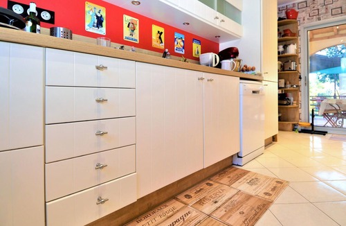 Eyragues House | Gorgeous home in Eyragues