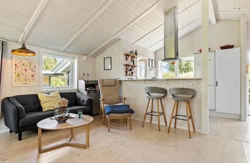 Ordrup House | Gorgeous home in Fårevejle with WiFi