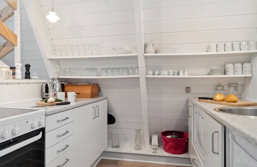 Gatten House | Gorgeous home in Farsø with kitchen