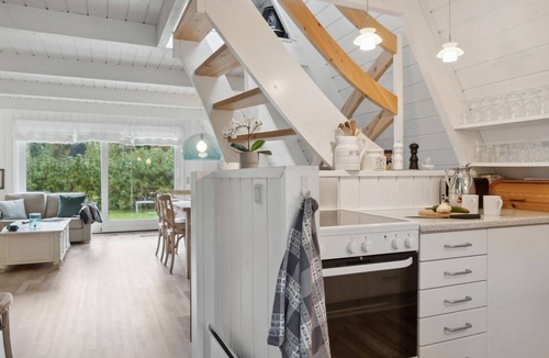 Gatten House | Gorgeous home in Farsø with kitchen