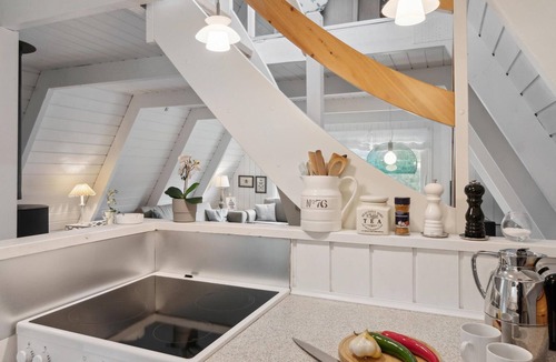 Gatten House | Gorgeous home in Farsø with kitchen