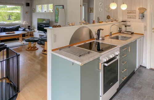 Hvalpsund House | Gorgeous home in Farsø with WiFi