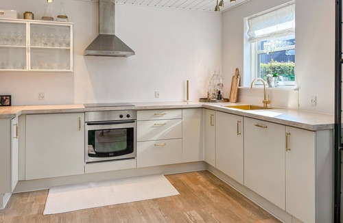 Gatten House | Gorgeous home in Farsø with WiFi