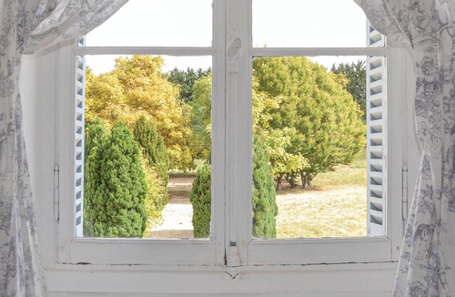 Mouterre-Silly House | Gorgeous home in Mouterre-Silly