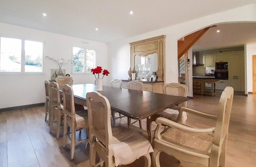 Saint-Denoeux House | Gorgeous home in Saint-Denoeux with sauna