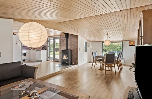 Gedesby House | Gorgeous home in Gedser with WiFi