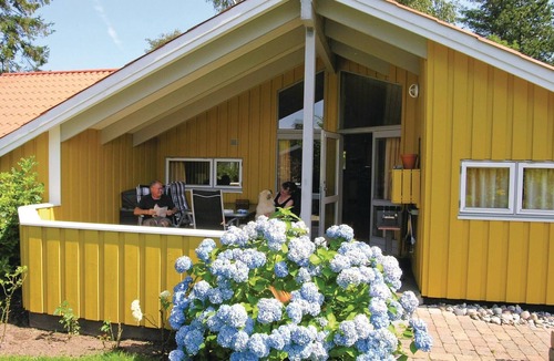 Smidstrup Strand House | Gorgeous home in Gilleleje with sauna